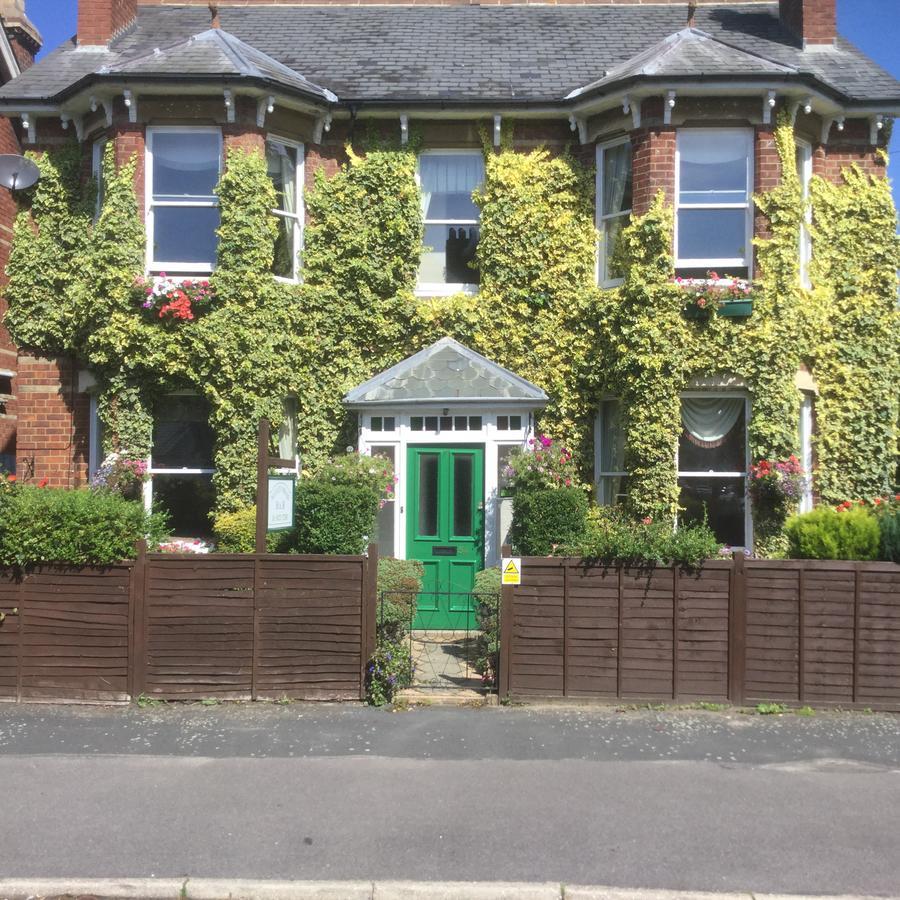 Netley Guest House Farnborough (Hampshire) Exterior foto
